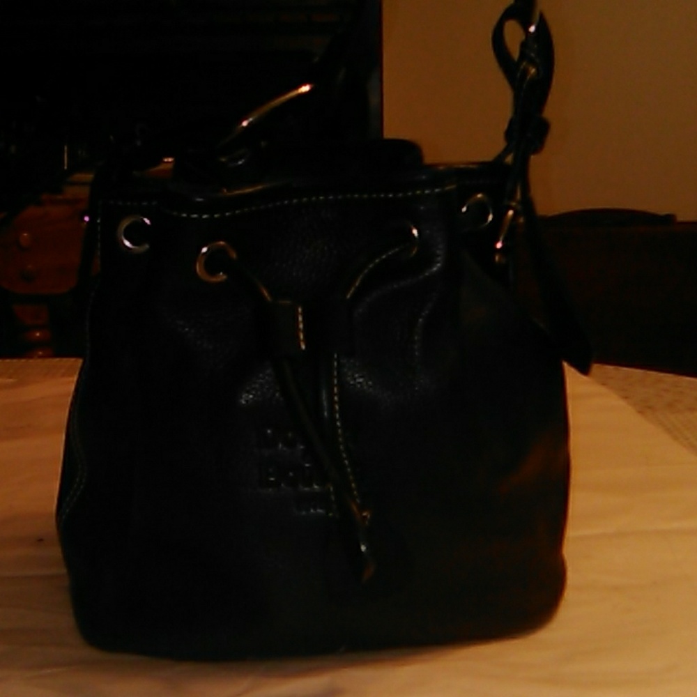Dooney & Bourke black leather shoulder drawstring